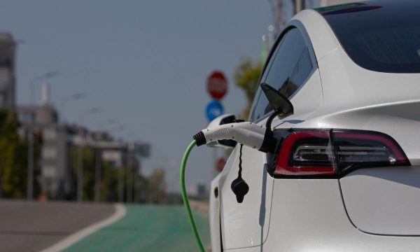 Ventas de vehículos electrificados en Perú