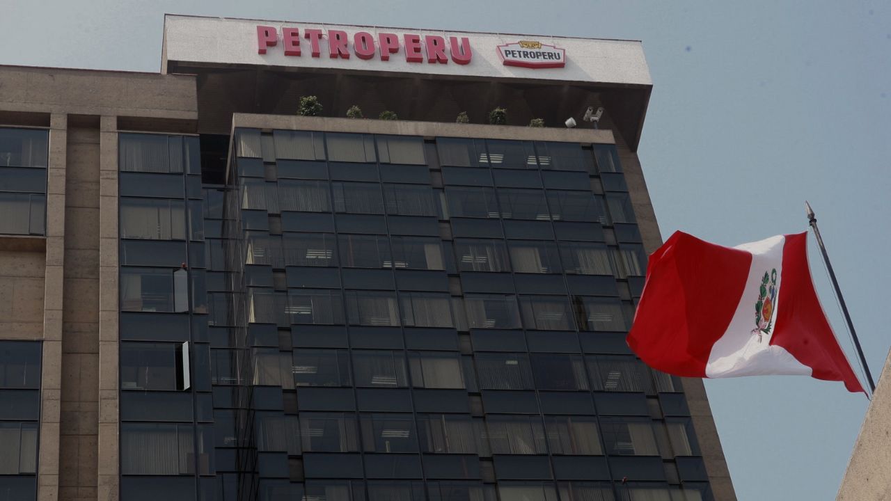 ComexPerú exige decisión urgente del gobierno ante problemas de gestión y sostenibilidad en Petroperú