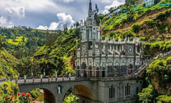 Santuario de Nuestra Señora del Rosario de Las Lajas