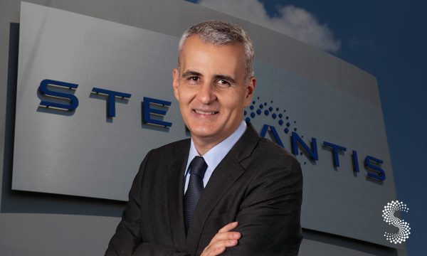 Stellantis nombra nuevo CFO