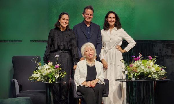 presentación para Amazon Prime de su novela 'La Casa de los Espíritus' que se estrenará en la plataforma de streaming en 2026, este martes en Santiago (Chile). EFE/ STR